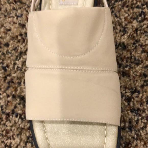 Fabulaire Tan Sandals - Picture 4 of 4